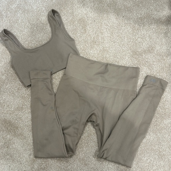 Set Active Ribbed Matching Set, Size Small - Picture 4 of 6